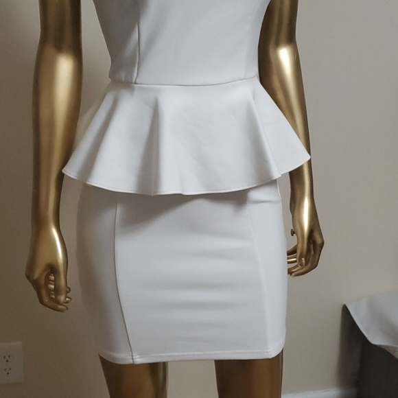 TopShop White Peplum Bodycon Mini Dress Size 4 - Picture 3 of 8